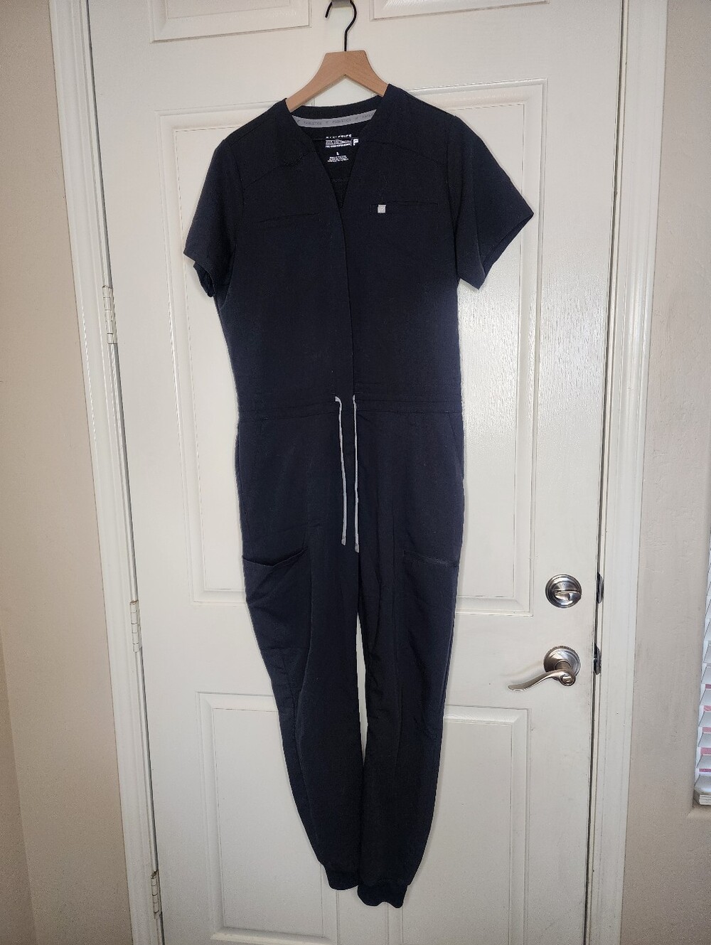 Fabletics Navy Empower Scrub Jumpsuit Jogger Medical Scrubs Size Large